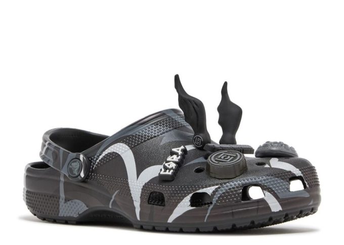 CLOT x Classic Clog ”musta” CLOT x Classic Clog ”musta”