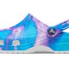 Crocs Beach Unisex -moniväriset sandaalit 206868-90H Crocs Beach Unisex -moniväriset sandaalit 206868-90H