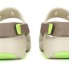 Crocs Classic All Terrain sandaalit ”beige” 207711-2Y3
