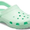 Crocs Classic Clog Beach Sandaalit Mint Green 10001-3TI Crocs Classic Clog Beach Sandaalit Mint Green 10001-3TI