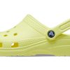 Crocs Classic Clog Beach Unisex Keltaiset sandaalit 10001-75U Crocs Classic Clog Beach Unisex Keltaiset sandaalit 10001-75U