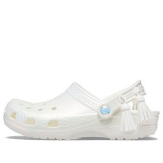 Crocs Classic Clog Beach valkoiset sandaalit 206614-100 Crocs Classic Clog Beach valkoiset sandaalit 206614-100