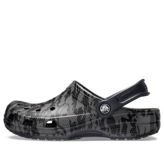 Crocs Classic Clog Camouflage Printing Rantasandaalit Musta Unisex 206454-001 Crocs Classic Clog Camouflage Printing Rantasandaalit Musta Unisex 206454-001