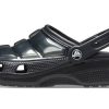 Crocs Classic Clog Crocs Mustat sandaalit 206624-001