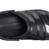 Crocs Classic Clog Crocs Mustat sandaalit 206624-001