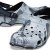 Crocs Classic Clog Desert Camouflage Outdoor Beach Unisex mustat harmaat sandaalit 207305-097