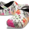Crocs Classic Clog Tie -värjäyskenkä, monivärinen musta 206341-0C4