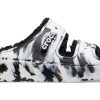 Crocs Classic Cozzzy Marmoroidut sandaalit ”Black White” 207907