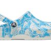 Crocs Classic Duke Print puukengät ”Blue White” 210003-4OX
