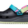Crocs Classic Hiker puukenkä ”Black Blue Yellow” 206772-0C4