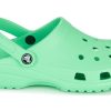 Crocs Classic Outdoor tasakorkoiset urheilutossut vihreät 10001-3U3
