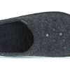 Crocs Classic Slipper Casual Unisex mustat tossut 203600-060