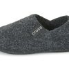 Crocs Classic Slipper Pehmeä Pohja Unisex Mustat Tohvelit 205837-060 Crocs Classic Slipper Pehmeä Pohja Unisex Mustat Tohvelit 205837-060