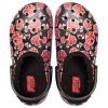 Crocs Classic Stay Warm Cozy Sports Unisex mustat punaiset sandaalit ”Black Red” 205324-643 Crocs Classic Stay Warm Cozy Sports Unisex mustat punaiset sandaalit ”Black Red” 205324-643