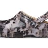 Crocs Classic vuoratut valkaisuväripuukengät ”Black White beige” 207299-001