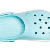 Crocs Crocband Beach vaaleansiniset unisex-sandaalit 11989-4JA Crocs Crocband Beach vaaleansiniset unisex-sandaalit 11989-4JA