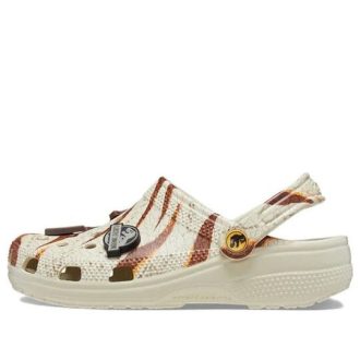 Crocs Jurassic World Classic -puukengät ”Bone” 208641-2Y2 Crocs Jurassic World Classic -puukengät ”Bone” 208641-2Y2