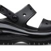 Crocs Mega Crush Sandaali ”Musta” 207989-001