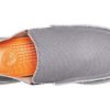 Crocs Santa Cruz Slip-On -kengät ”Grey” 10128-01W