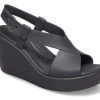 Crocs (WMNS) Brooklyn Cozy Non-Slip Sports Mustat sandaalit 206222-060