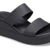 Crocs (WMNS) Brooklyn Lightweight mustat sandaalit 206219-060