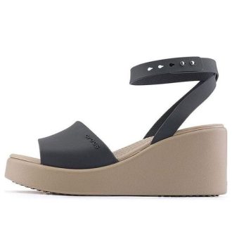Crocs (WMNS) Brooklyn nilkkahihna kiila sandaalit ”Black Beige” 209406-07H Crocs (WMNS) Brooklyn nilkkahihna kiila sandaalit ”Black Beige” 209406-07H