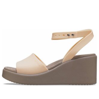 Crocs (WMNS) Brooklyn nilkkahihna kiila sandaalit ”Cream White Brown” 209406-2DS Crocs (WMNS) Brooklyn nilkkahihna kiila sandaalit ”Cream White Brown” 209406-2DS