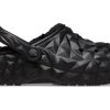 Crocs (WMNS) Classic Clog vuoratut geometriset kengät ”Musta” 210069-001