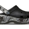 Crocs (WMNS) Classic Crush Disco Clog ”Musta” 208123-0C4