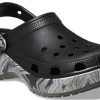 Crocs (WMNS) Classic Crush Disco Clog ”Musta” 208123-0C4