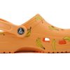 Crocs (WMNS) Classic-kengät Urheilusandaalit ”Orange” 206375-801