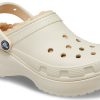 Crocs (WMNS) Classic Platform vuorattu puukenkä ”Bone” 207938-2Y2