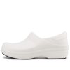 Crocs (WMNS) Cozy paksupohjaiset valkoiset sandaalit 204045-100