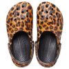 Crocs (WMNS) Klassinen puukengän eläin Printing Ranta Casual Sandaalit Leopardikuvio 206676-90L