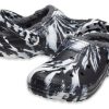 Crocs (WMNS) klassiset vuoratut puukenkäsandaalit ”Marbled White Black” 207180-103