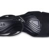Crocs (WMNS) Leigh II Cross Strap Nilkkasandaalit ”Musta” 204950-060