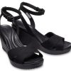 Crocs (WMNS) Leigh II Cross Strap Nilkkasandaalit ”Musta” 204950-060