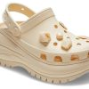 Crocs (WMNS) Mega Crush kuoret ja helmet Clog ”beige” 209287-001