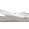 Crocs (WMNS) Minimalistiset rento litteät valkoiset sandaalit 206106-018