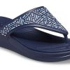 Crocs (WMNS) Monterey helmivarvastossut Deep Blue 206851-410