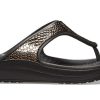 Crocs (WMNS) paksu pohja, musta kupari varvastossut 205604-0FG Crocs (WMNS) paksu pohja, musta kupari varvastossut 205604-0FG