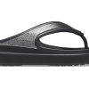 Crocs (WMNS) paksupohjaiset mustat tossut 206919-001