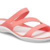 Crocs (WMNS) Pehmeä Pohja Cozy Urheilu Punaiset Sandaalit 203998-6SL Crocs (WMNS) Pehmeä Pohja Cozy Urheilu Punaiset Sandaalit 203998-6SL