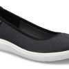 Crocs (WMNS) Reviva Cozy hengittävät matalat topit Athleisure vapaa-ajan urheilukenkä Musta valkoinen 205880-066 Crocs (WMNS) Reviva Cozy hengittävät matalat topit Athleisure vapaa-ajan urheilukenkä Musta valkoinen 205880-066