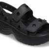 Crocs (WMNS) Skyline nastoitettu sandaalit ”Black” 209025-001