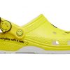 Crocs X Classic 2 Clog ”Keltainen mustavalkoinen” 207122-94S Crocs X Classic 2 Clog ”Keltainen mustavalkoinen” 207122-94S