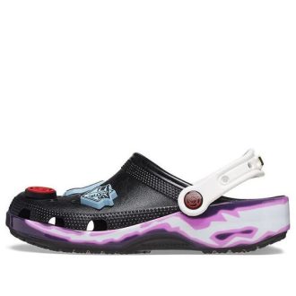 Crocs x Jujutsu Kaisen Classic Clog ”Musta” 208874-001 Crocs x Jujutsu Kaisen Classic Clog ”Musta” 208874-001