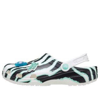 Crocs x Ron English Classic -puukengät ”Animal Stripes” 207619-100 Crocs x Ron English Classic -puukengät ”Animal Stripes” 207619-100