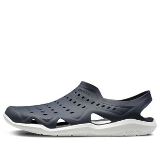 Crocsin mustavalkoiset sandaalit 203963-462