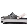 Crocsin paksupohjaiset mustat unisex-sandaalit 205699-001